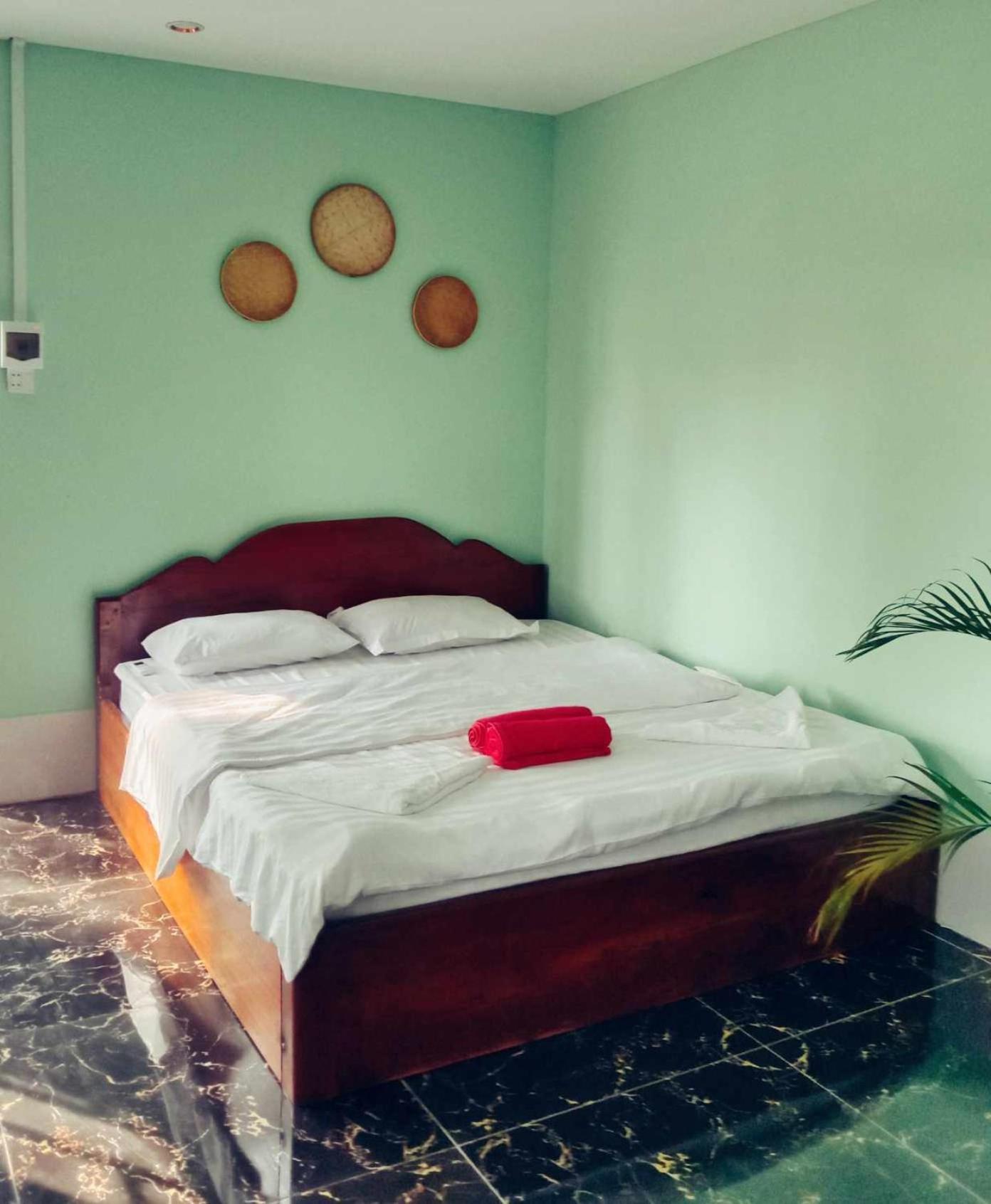 La Plage De Kampot By Lee & Hap Guest House Exteriör bild