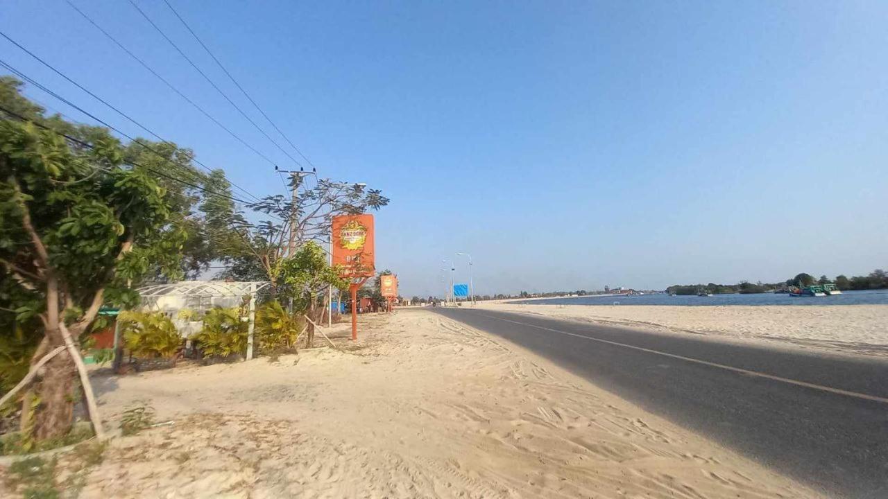 La Plage De Kampot By Lee & Hap Guest House Exteriör bild