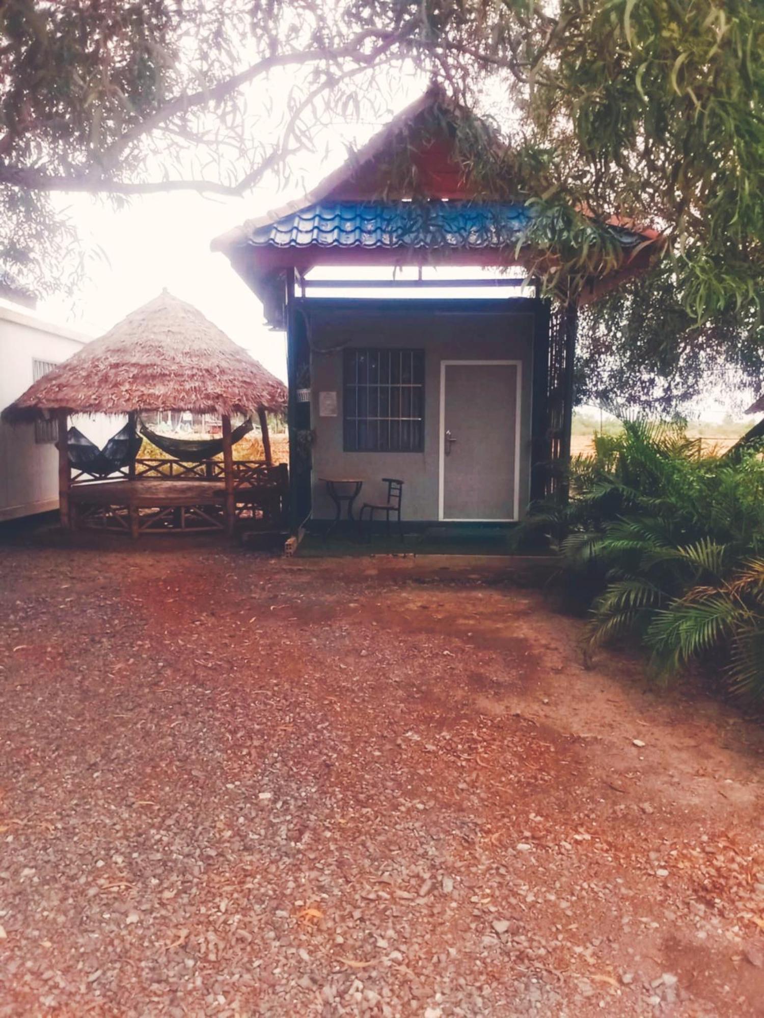 La Plage De Kampot By Lee & Hap Guest House Exteriör bild