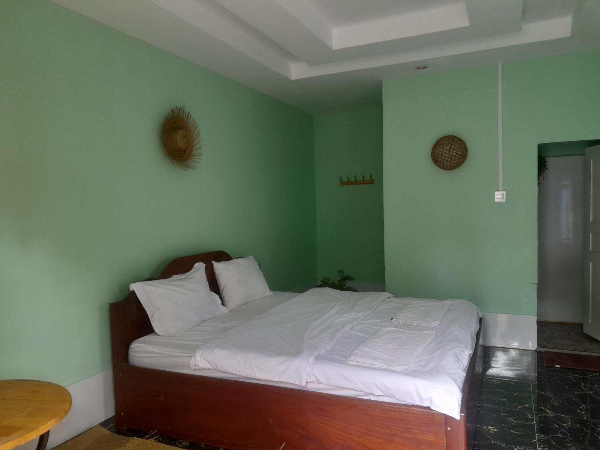 La Plage De Kampot By Lee & Hap Guest House Exteriör bild